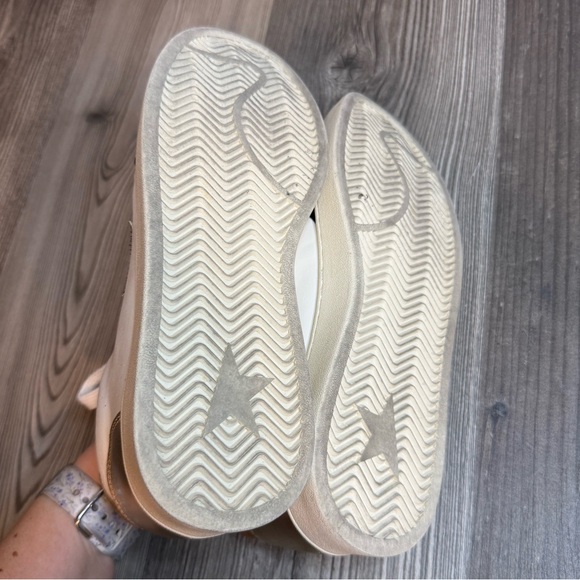 Oasis Society Women’s Mirror on Main Sneaker - Picture 4 of 4